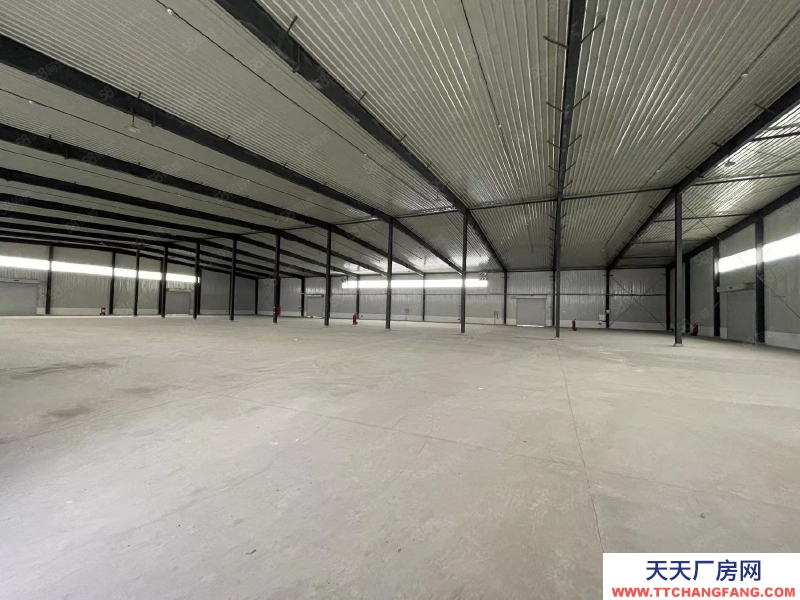 秦皇島 海港 距貨運(yùn)出口2公里 3300平高臺(tái)庫出租冀盛物流