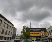 (出租) 徐匯廠房整層 地鐵口 辦公 展廳 商業(yè)性質(zhì)！ 看房隨時 可辦證件