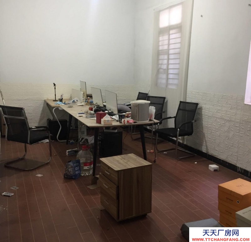 溫州永嘉(出租) 甌北 羅浮村坦垟巷 倉(cāng)庫(kù) 200平米