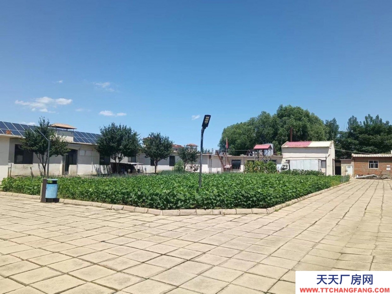 秦皇島 北戴河 位置好，交通便利，占地10畝，地勢平坦開闊。