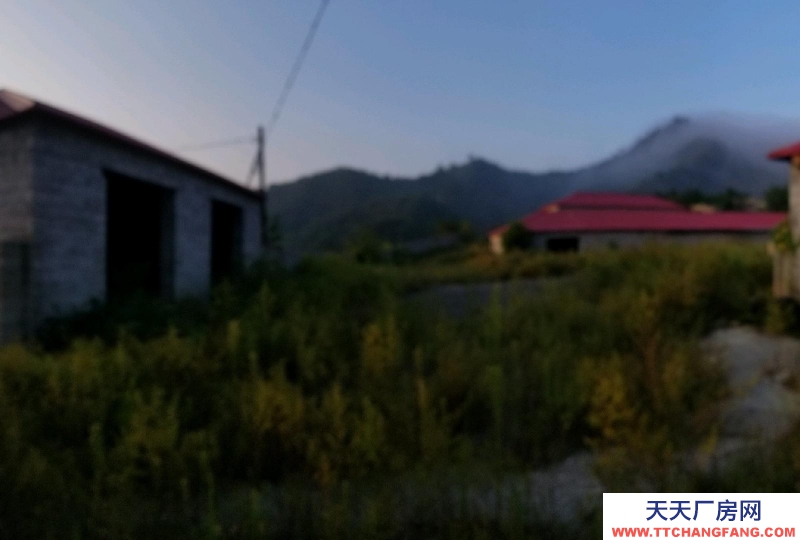 秦皇島 青龍 大型養殖場，廠房，外加斜山坡面積更大