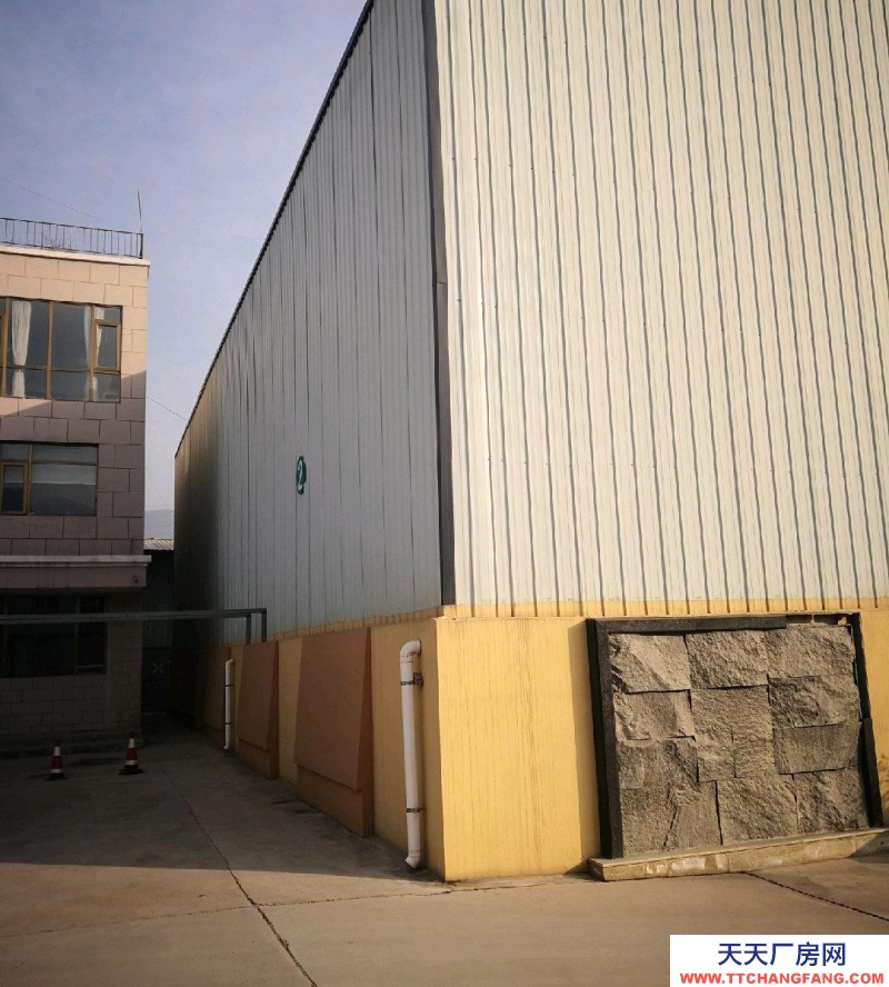 (出租) 天水秦城曹家梗建工機(jī)械市場內(nèi)有廠房出租,中介勿擾