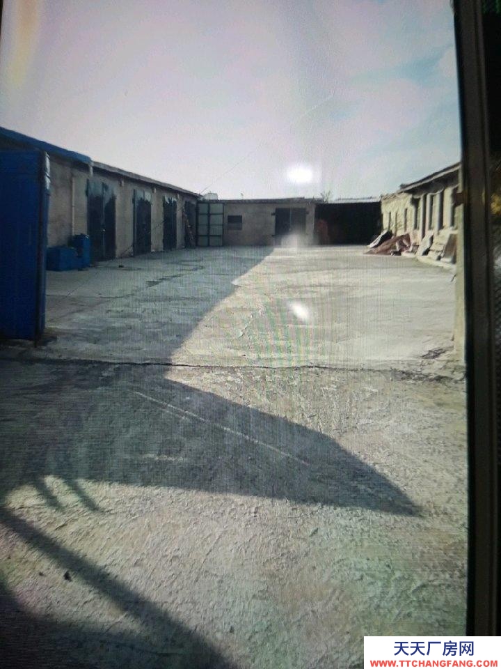 (出租) 白銀白銀區南環路與人民路交叉口北側，120平兩間，25平辦公室一間。