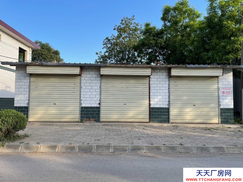 (出租) 慶陽西峰城區(qū)三百平米倉庫:西郊菜市場向西八百米