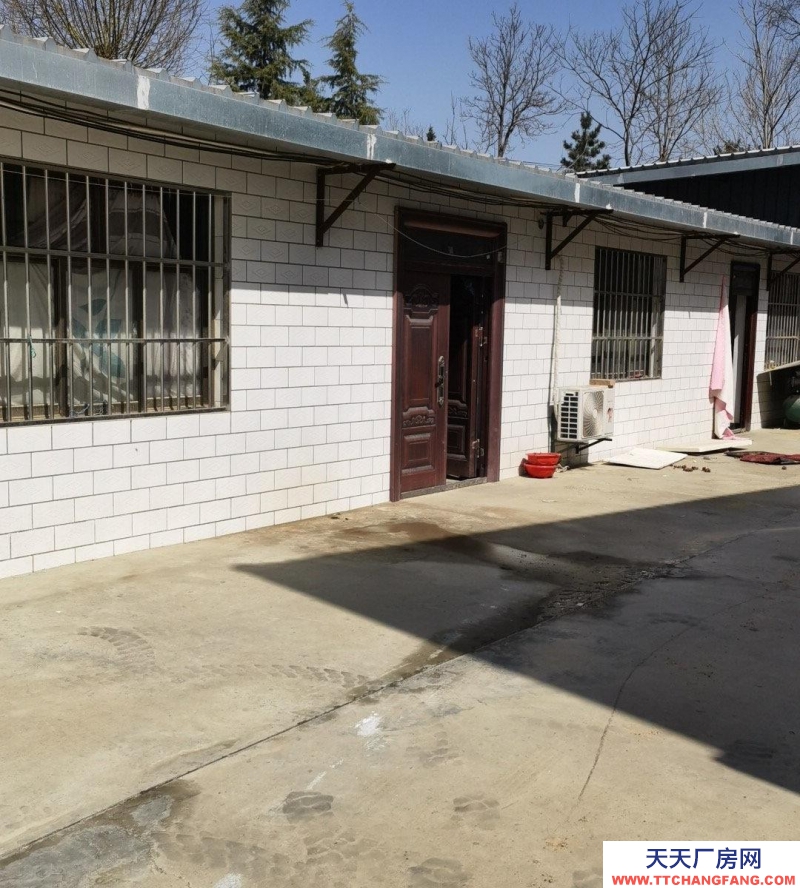 (出租) 慶陽西峰庫房160平，水泥場地400平，有辦公場所，價格面議！