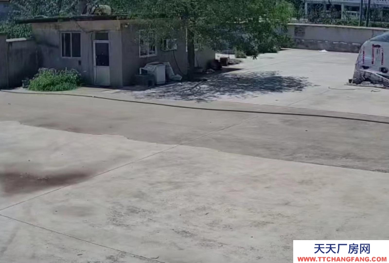 臨沂臨沭靠近馬路，交通方便，能過大車