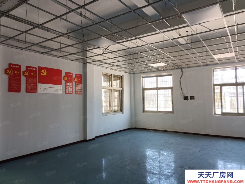 溫州平陽(出租) 熬江廠房出租整棟1~4層帶彩鋼棚約3500平米,低價出租。