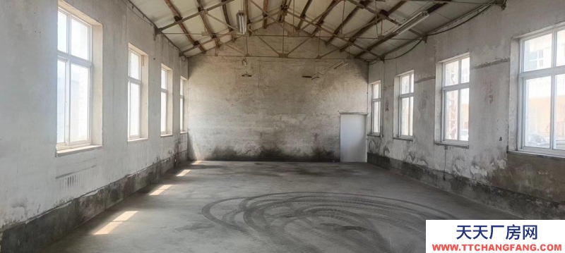 (出租) 大連旅順口整個廠房面積過大，將其中一半出租，有意聯系我