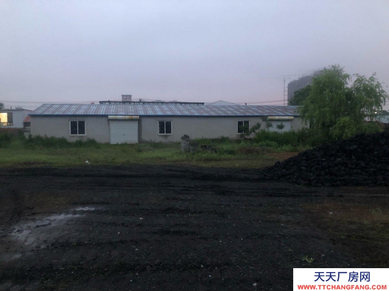 (出租) 大連普蘭店李店二糧庫附近簡易庫房400平及10畝場地。