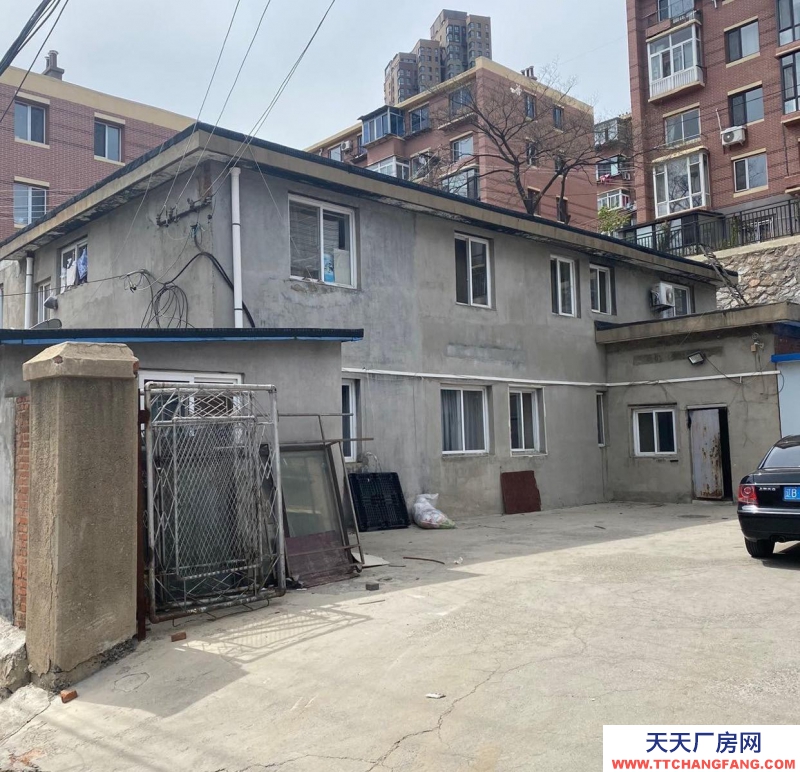 (出租)大連中山 獨門獨院，帶400平大院，動力電，暖氣，水齊全！