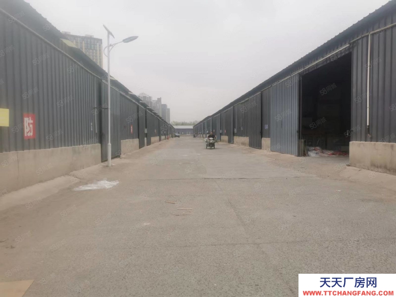 (出租) 呼和浩特新城區名都楓尚小區北門8000平倉庫出租，200起租