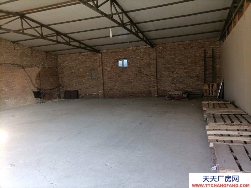 (出租) 呼和浩特回民區(qū)新華西街電廠北門(mén)附近200平米倉(cāng)庫(kù)出租