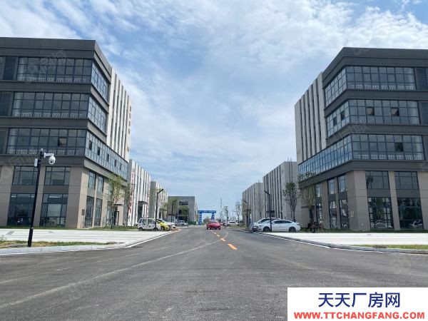 聊城東昌層高12米，50年大產權，有房本可按揭