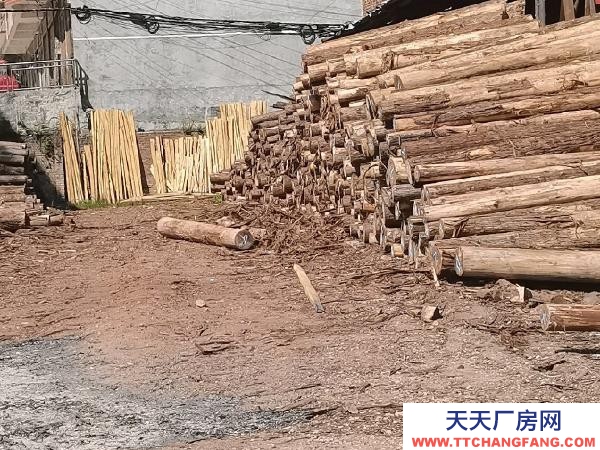 邵陽市邵東縣 有5間門面地皮，在320國道旁邊，建筑用地，性產權，