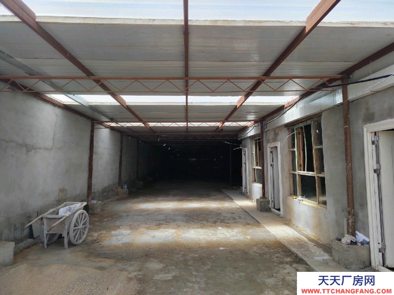 (出租)銀川興慶 800平米大型倉庫，倉庫里面配置三間房子，可辦公，