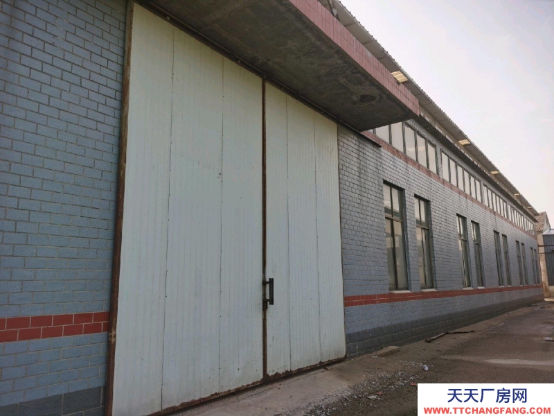 聊城臨清水電齊全，有航車進出車方便，可做機工，有環評可做倉庫