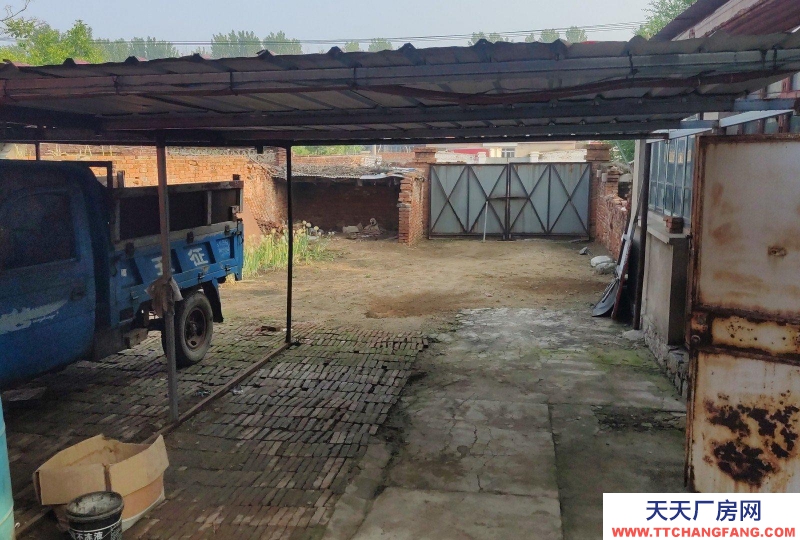 秦皇島 盧龍縣 個人三間正房，鎮中東500米，可用于陪讀，寬敞明亮，超寬大門