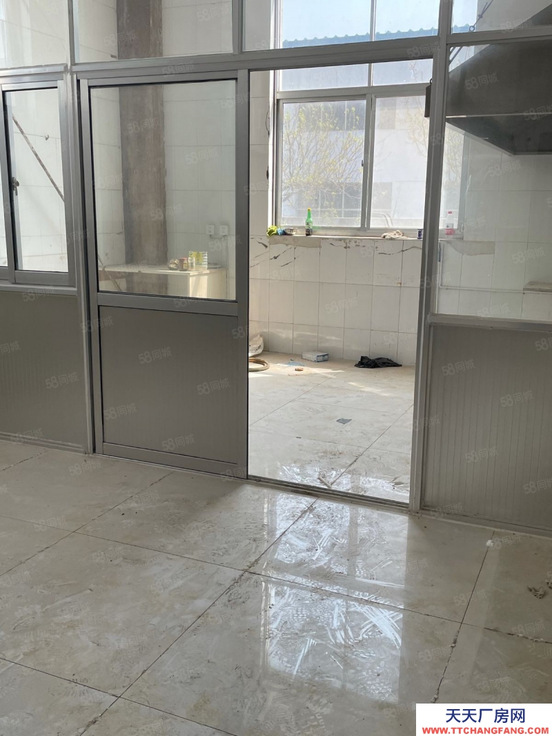 威海環翠出租臨港區草廟子 2700平一樓層高10米