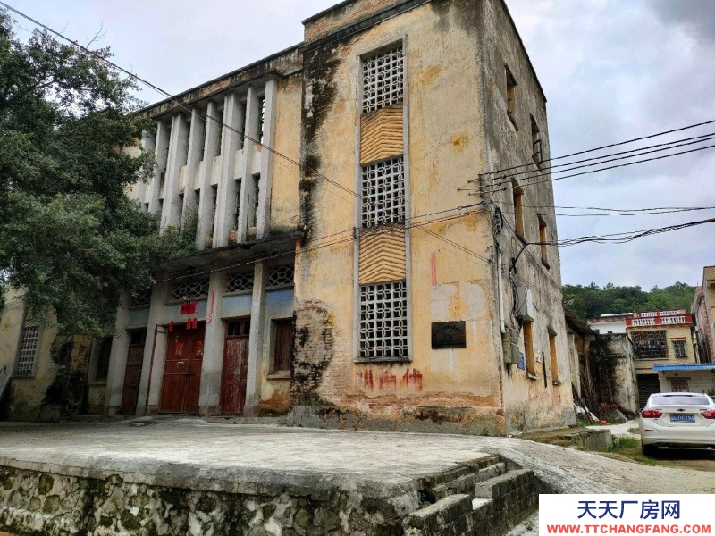 (出租) 廣州肇慶德慶交通方便，人力資源足。大型停車場