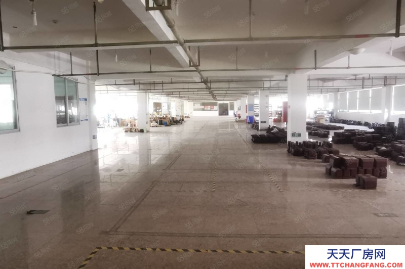 溫州樂清(出租) 鹽盤廠房二樓1500平貨梯5噸 租金170一平 有現(xiàn)成辦公室