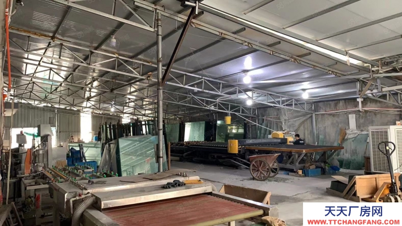 溫州樂清(出租) 翁垟一樓水泥結(jié)構(gòu)和鋼結(jié)構(gòu)共1100，樓上有辦公室院子大