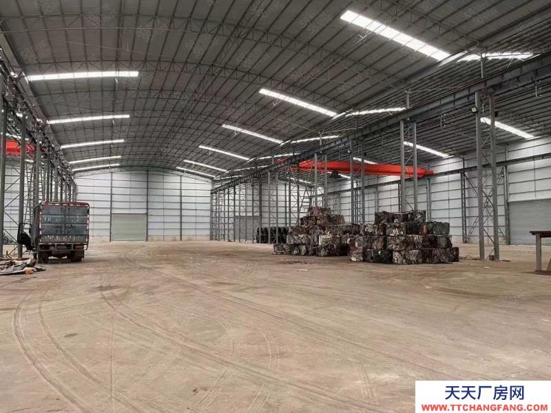 (出租) 柳州柳北區柳長路長塘 帶20噸航吊，門前有大空地用