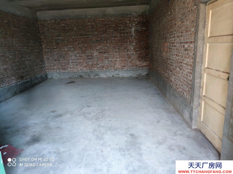 邯鄲 復興  小倉庫出租，二樓辦公出租