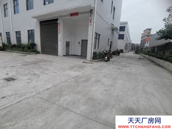 邵陽市隆回區(qū)  隆回工業(yè)園標(biāo)準(zhǔn)廠房出租，手續(xù)齊全。