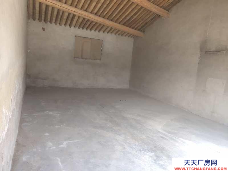 (出租)定西通渭 臨街商鋪（庫房）出租，層高4.5米，租金可面議。