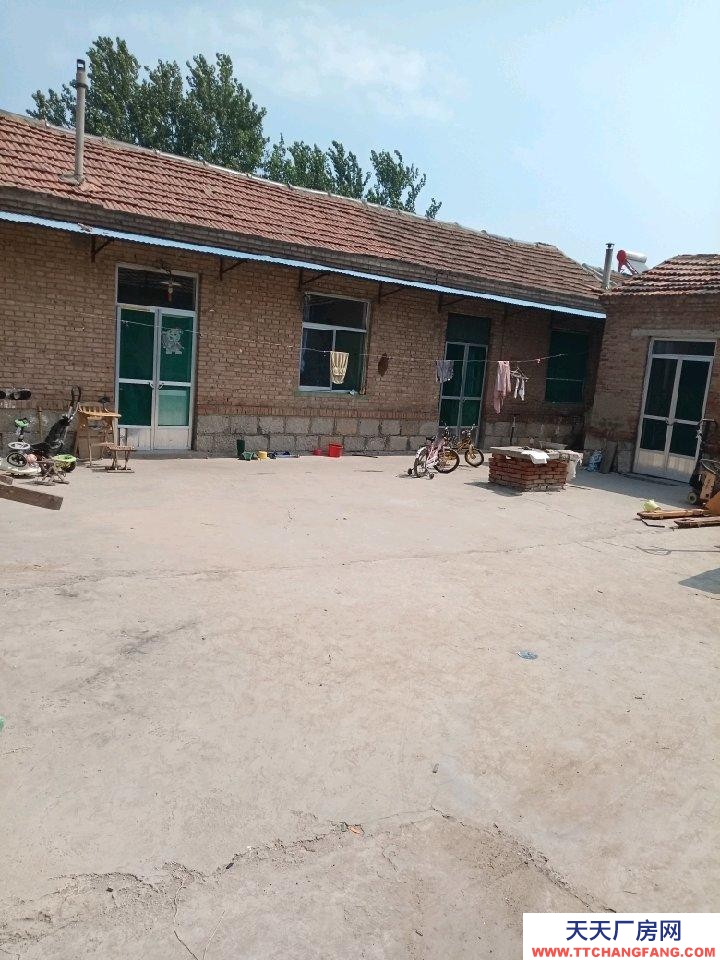 德州齊河南靠晏華公路，東鄰齊河縣城，獨門獨院四合院，位置交通便利