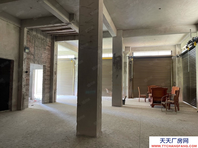 (出租)玉林北流 3面光電梯房水電路3通6.5層拖頭大車入做制衣,玩具,加工點(diǎn)