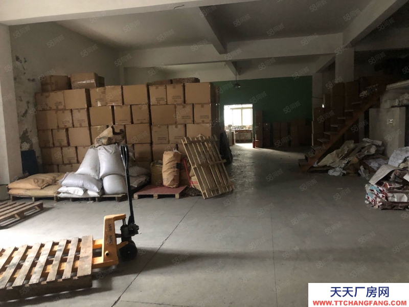 嘉興嘉善(出租) 嘉善羅星155平米倉庫出租！一樓可進大貨車！租金25元