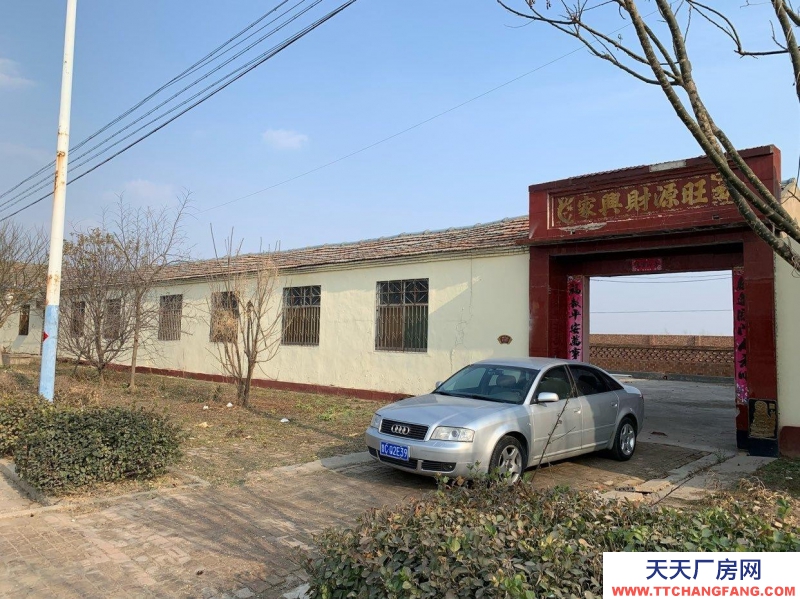 德州武城門前240國道，房屋,空地，水電網(wǎng)一應(yīng)俱全。