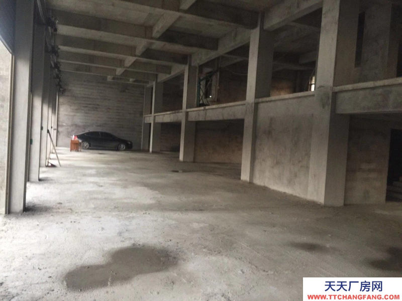 (出租) 玉林博白廠房倉庫招租，整體一層600平米，室內有半層閣樓，交通方便。