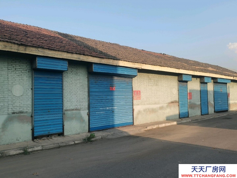 (出租) 瀝青庫院內有數面積不等的庫房出租，價格實在！