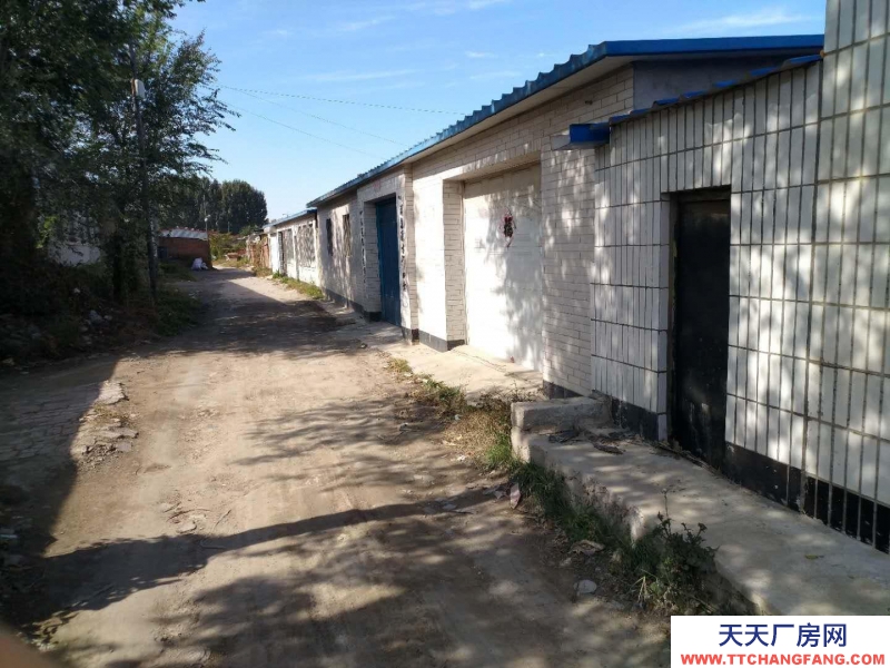 (出租) 營口大石橋蔬菜批發市場附近解放道口 倉庫出租 40平米