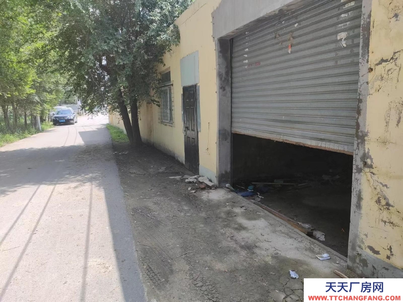 (出租) 盤錦興隆臺臨路邊，進出車方便，有三項電