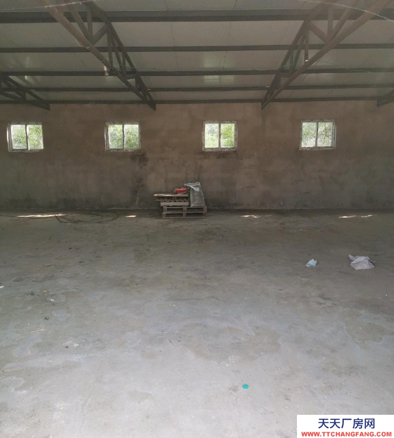 (出租) 盤錦大洼區(qū)獨(dú)門獨(dú)院庫(kù)房對(duì)外出租。