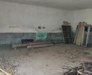 (出租) 教室三排，廠房600平米左右，操場一個