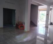 (出租) 房子整潔，干凈。帶水電生活設(shè)施。人，可辦公。