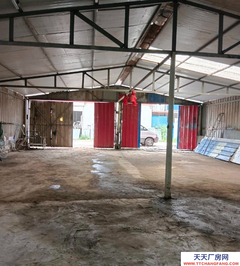 (出租) 丹東東港可做門市房，車可入庫，八扇大門，門口自家停車位