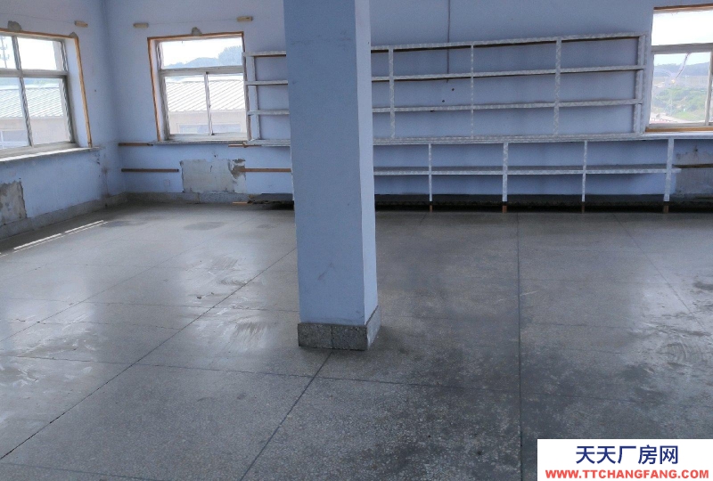 (出租)遼陽文圣區 臨街，國道附近，院內水泥路面