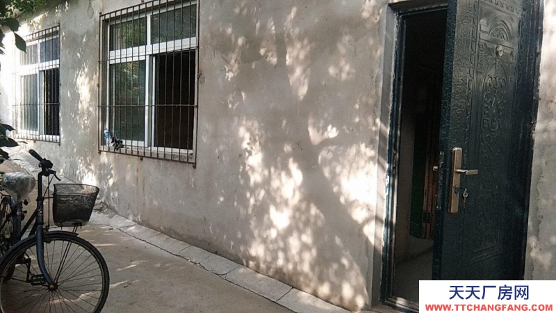 (出租) 遼陽(yáng)宏偉小打白村內(nèi)便宜庫(kù)房出租