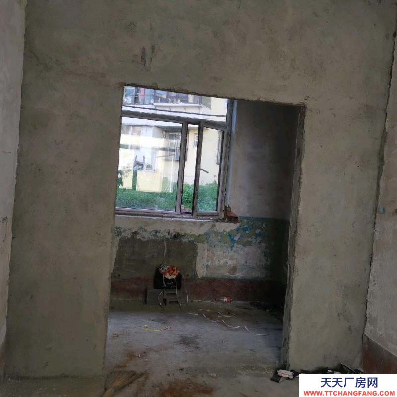 (出租)本溪明山 二層255平米出租（已隔12間房）