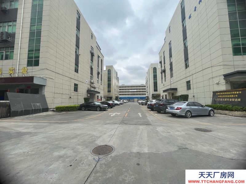 (出租) 深圳福永會(huì)展中心7000平廠房出租獨(dú)門獨(dú)院原房東帶紅本