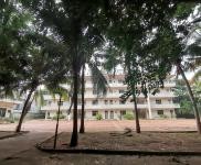 (出租) 建筑面積2400平方米，院內(nèi)空地約10畝，獨(dú)門獨(dú)院，交通便利