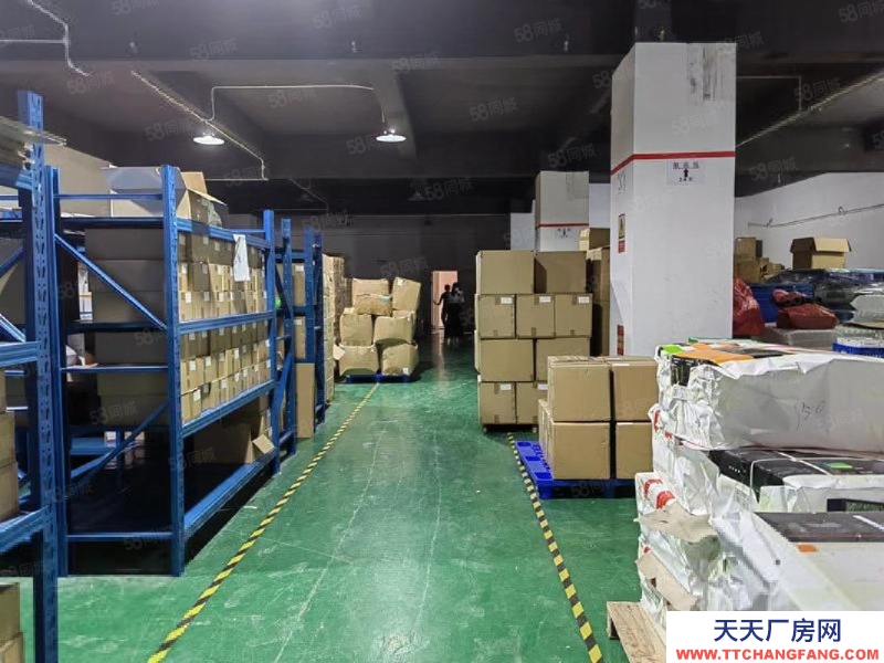 (出租) 深圳福田龍華大浪商業中心附近1680平精裝紅本廠房低價出租