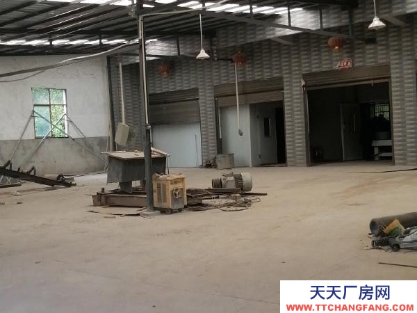 岳陽市湘陰區(qū) 廠房位于金龍鎮(zhèn)芙蓉大道旁，三相四線，自來水，網(wǎng)絡(luò)一應(yīng)俱全