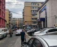 (出租) 半地下庫、六馬路鞋城南60米、7個房間