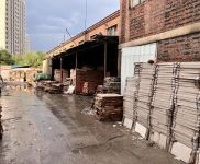 (出租) 東環城宜良路 500平庫房 可以進車 隨時看房 4米舉架